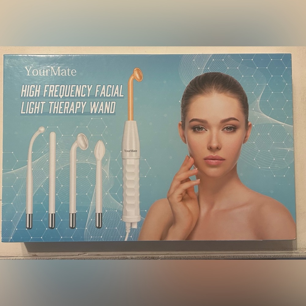 High Frequency Facial Therapy Wand - Gold and White